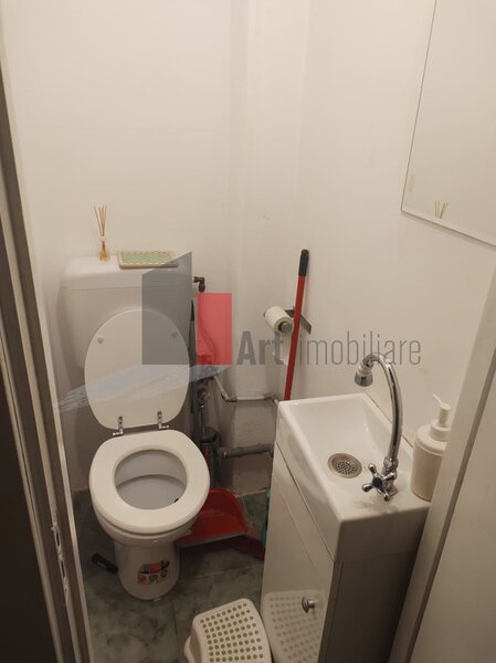 Brancoveanu - Huedin Vanzare apartament 4 camere decomandat cu centrala
